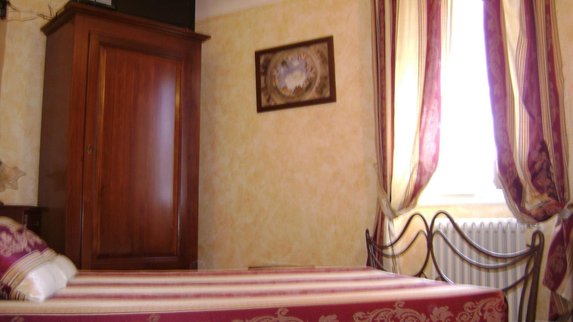 La Finestrella Di Montalto Locanda Badalucco Exterior photo