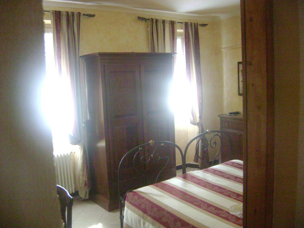 La Finestrella Di Montalto Locanda Badalucco Exterior photo