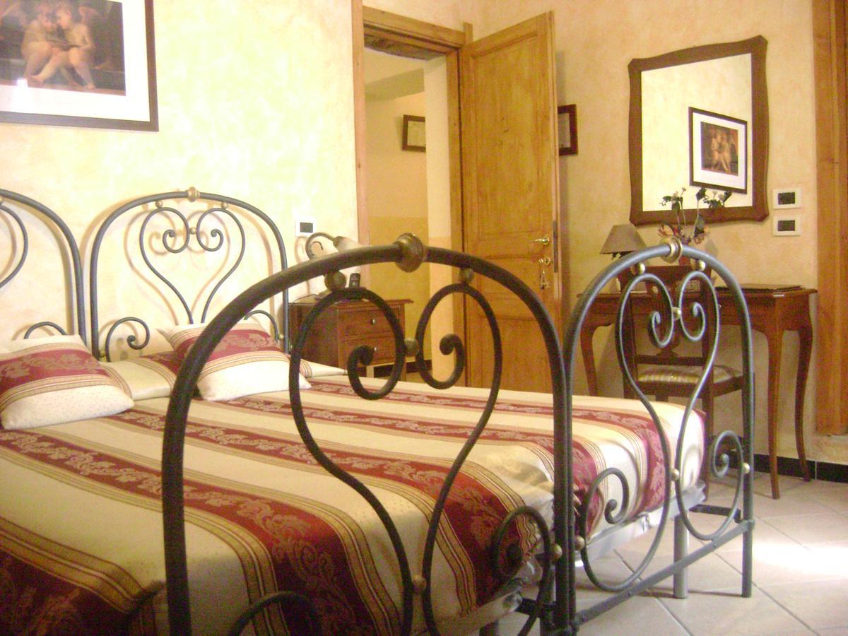La Finestrella Di Montalto Locanda Badalucco Exterior photo